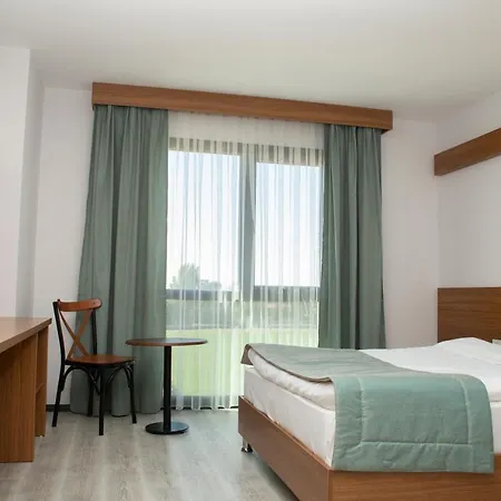 Business Express Hotel 4*